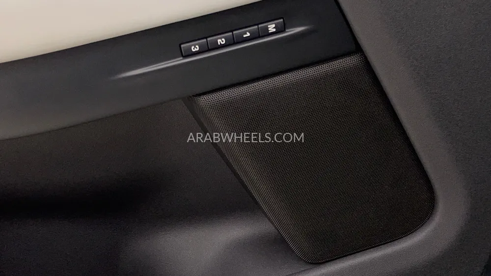 Land Rover Range Rover Evoque 2024 for Sale in Dubai Image-25