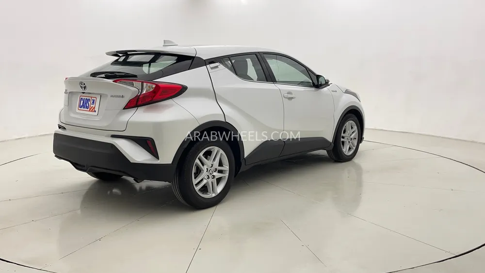 Toyota C-HR 2022 for Sale in Dubai Image-3