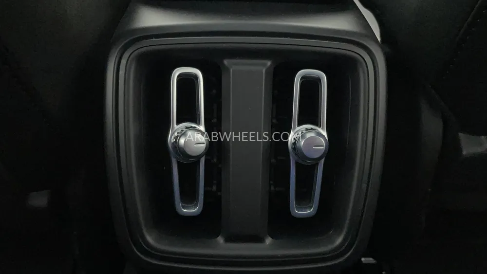 Volvo XC40 2023 for Sale in Dubai Image-27