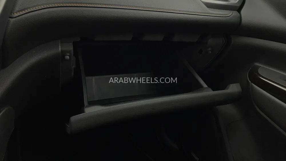 GMC Acadia 2023 for Sale in Dubai Image-32