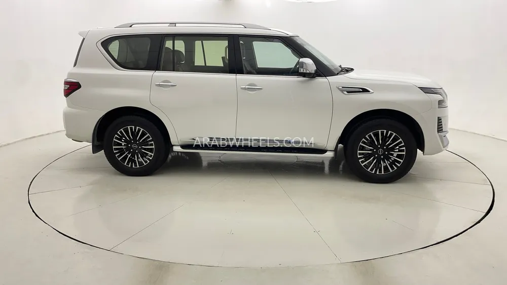 نيسان باترول 2024 for Sale in دبي Image-2