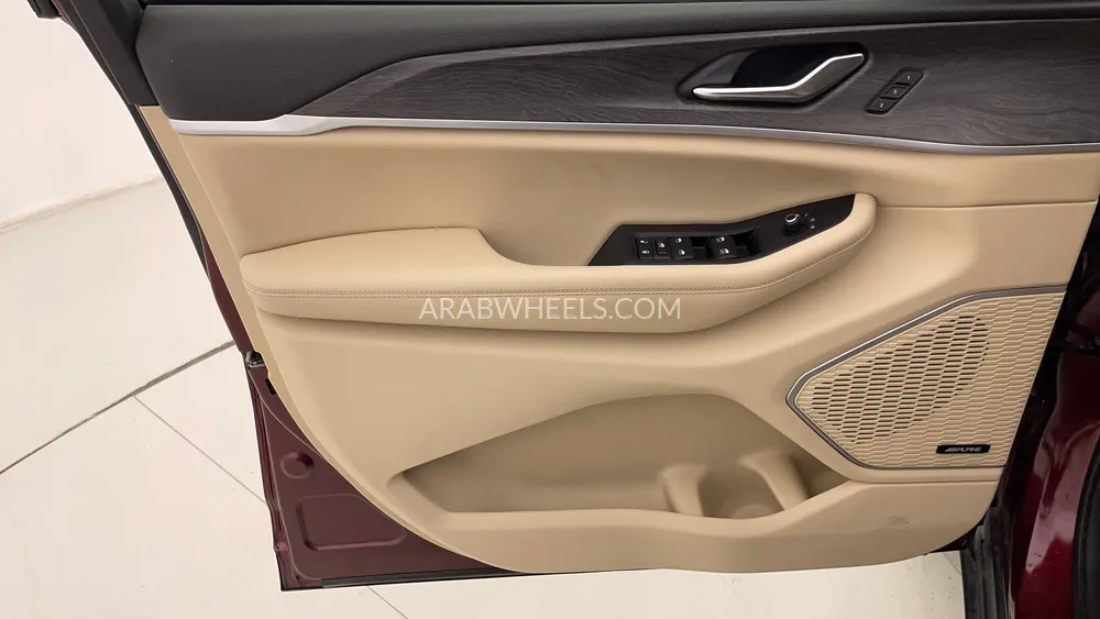 Jeep Grand Cherokee 2023 for Sale in Dubai Image-21