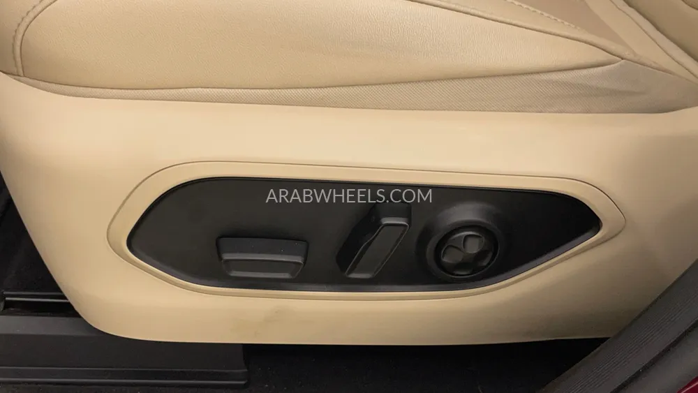 Jeep Grand Cherokee 2023 for Sale in Dubai Image-24