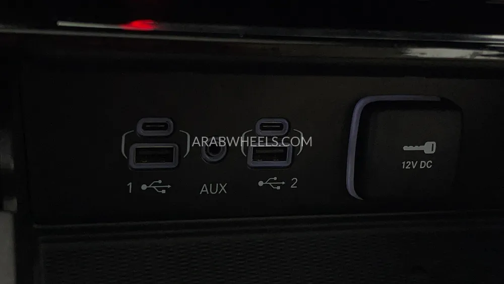 Jeep Grand Cherokee 2023 for Sale in Dubai Image-61