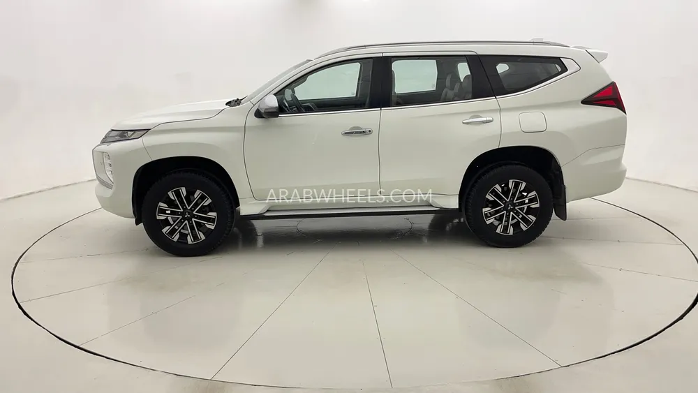 Mitsubishi Montero Sport 2022 for Sale in Dubai Image-6