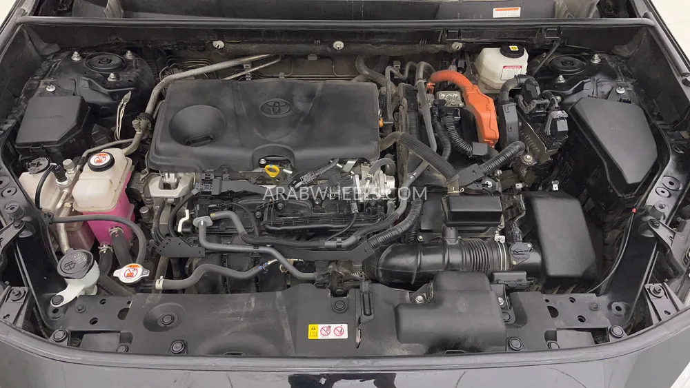 تويوتا راف 4 2023 for Sale in دبي Image-9