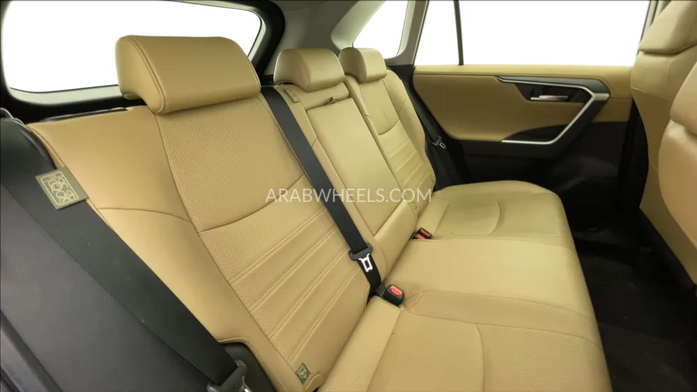 تويوتا راف 4 2023 for Sale in دبي Image-27