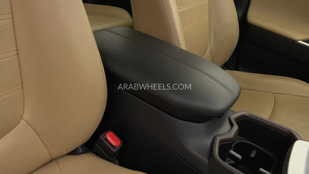 تويوتا راف 4 2023 for Sale in دبي Image-38