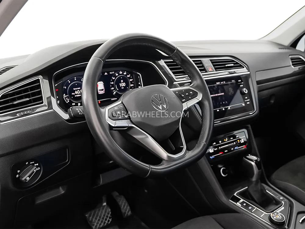 Volkswagen Tiguan 2021 for Sale in Dubai Image-7
