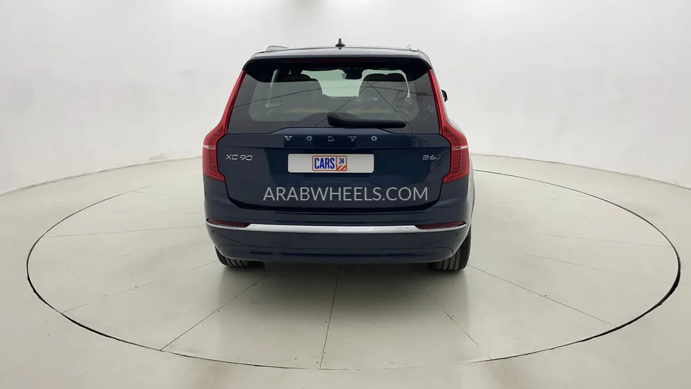 Volvo XC90 2023 for Sale in Dubai Image-4