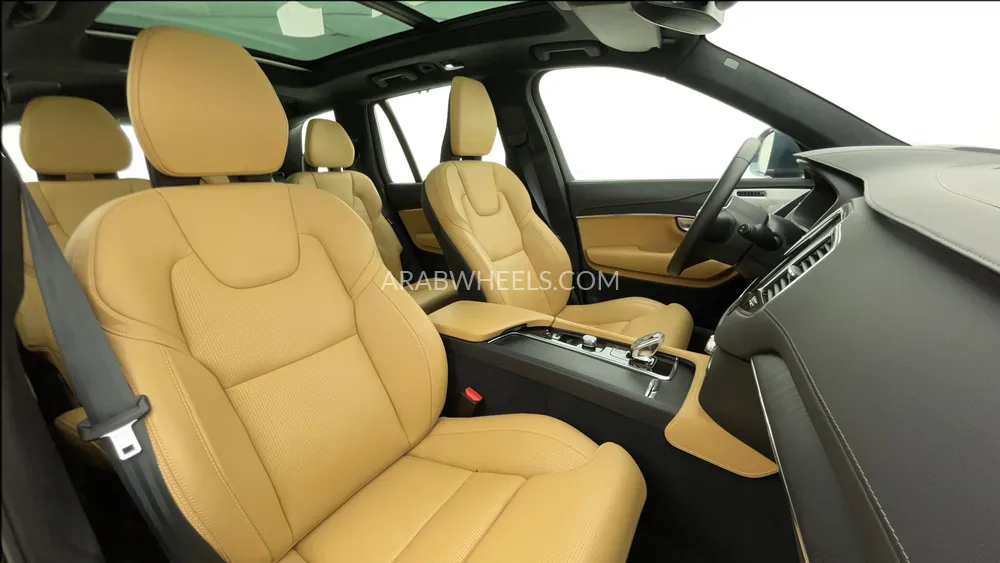 Volvo XC90 2023 for Sale in Dubai Image-28