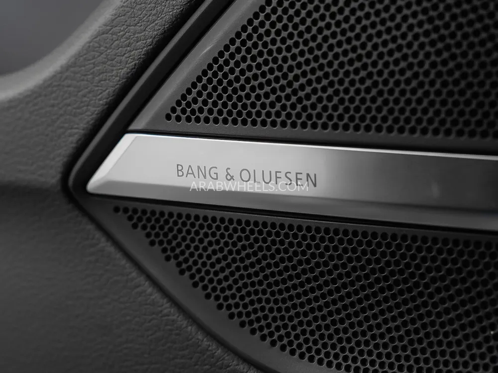 Audi S8 2022 for Sale in Dubai Image-10