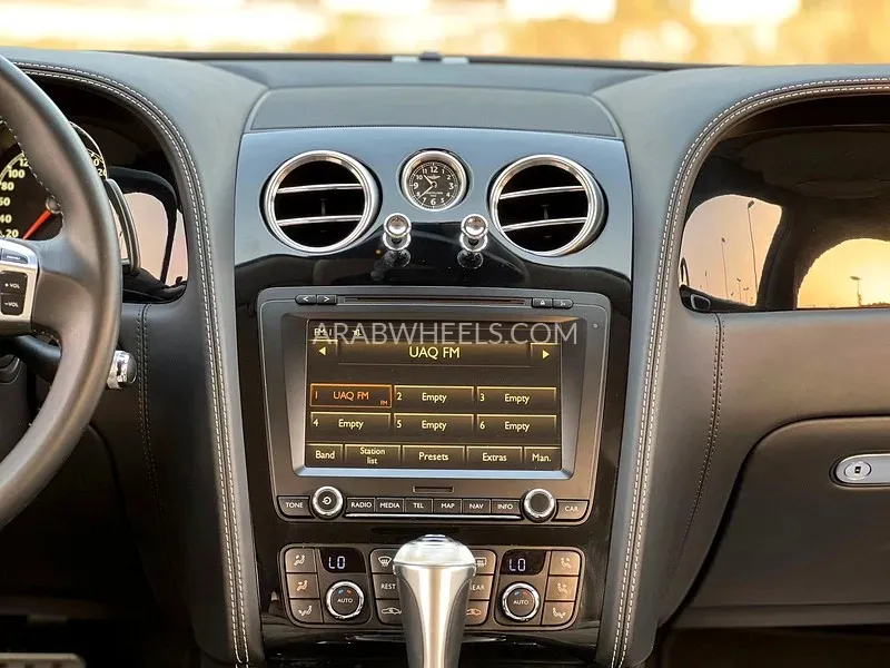 Bentley Flying Spur 2013 for Sale in Sharjah Image-6