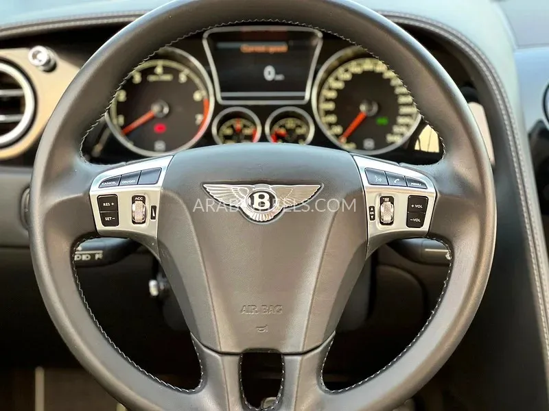 Bentley Flying Spur 2013 for Sale in Sharjah Image-7
