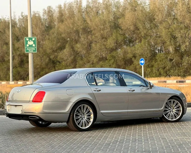 Bentley Flying Spur 2013 for Sale in Sharjah Image-9