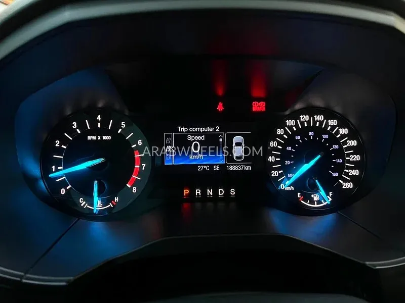 Ford Edge 2016 for Sale in Sharjah Image-4