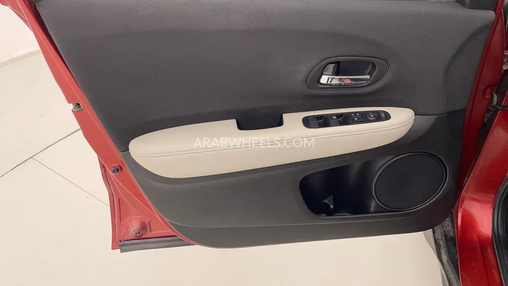 Honda HR-V 2019 for Sale in Dubai Image-19