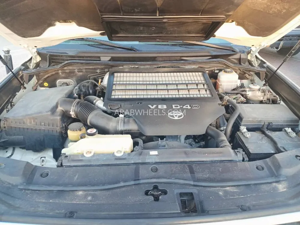 Toyota Land Cruiser 2018 for Sale in Sharjah Image-9