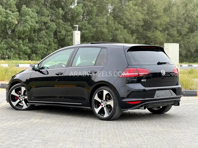 Volkswagen Golf GTI 2015 for Sale in Sharjah Image-9