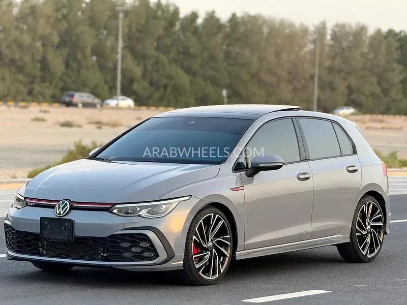 Volkswagen Golf GTI 2023 for Sale in Sharjah Image-5