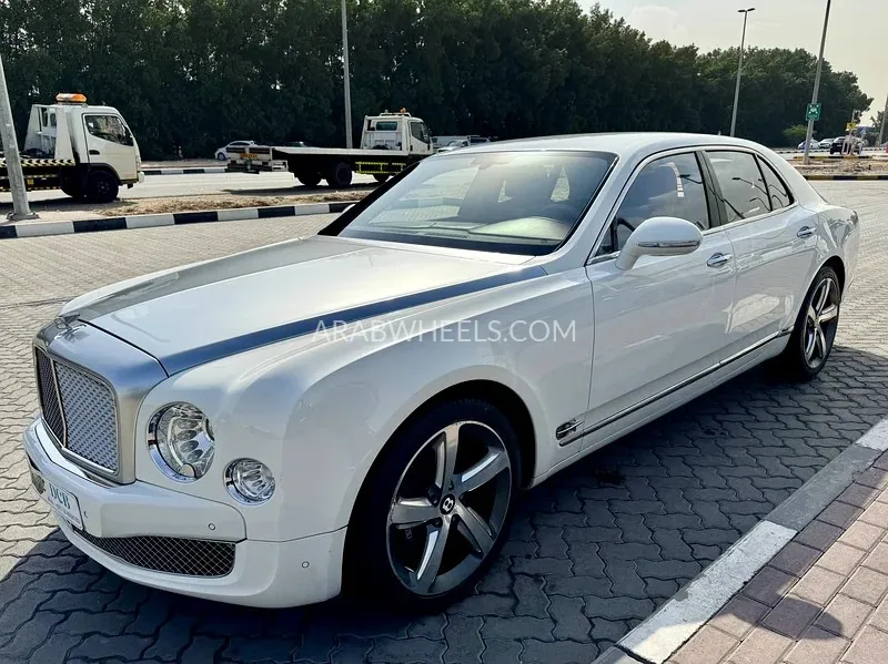 Bentley Mulsanne 2013 for Sale in Sharjah Image-9