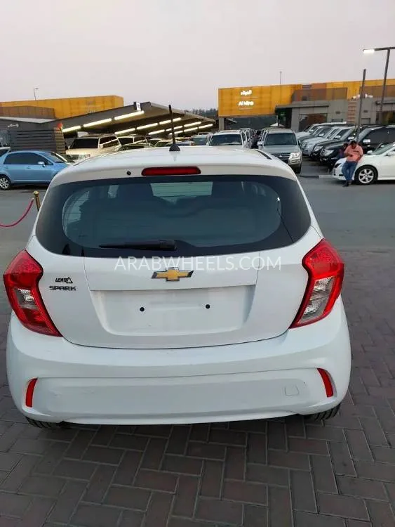 Chevrolet Spark 2017 for Sale in Sharjah Image-16