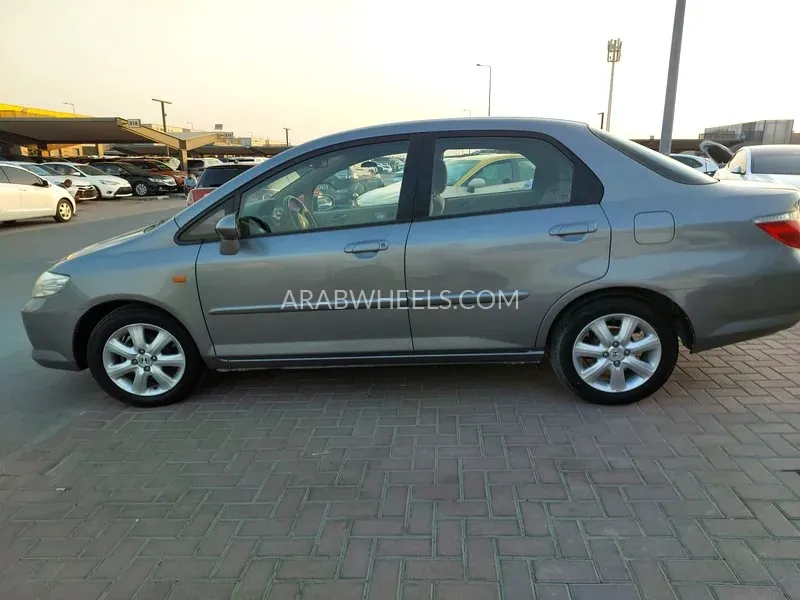 Honda City 2006 for Sale in Sharjah Image-14