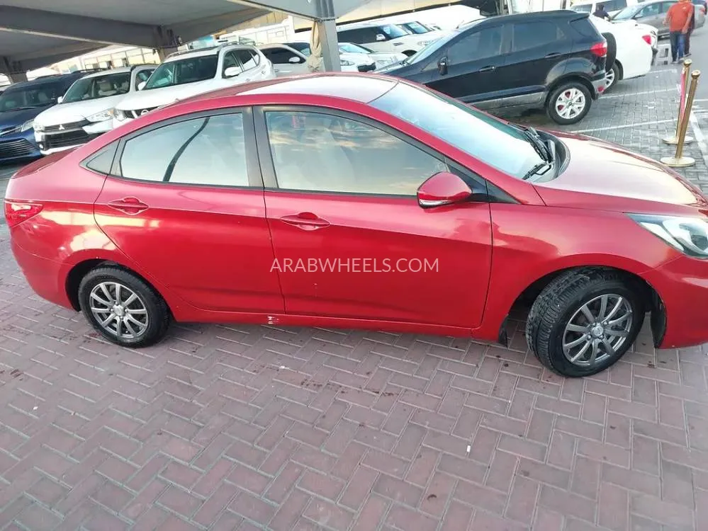 Hyundai Accent 2015 for Sale in Sharjah Image-8