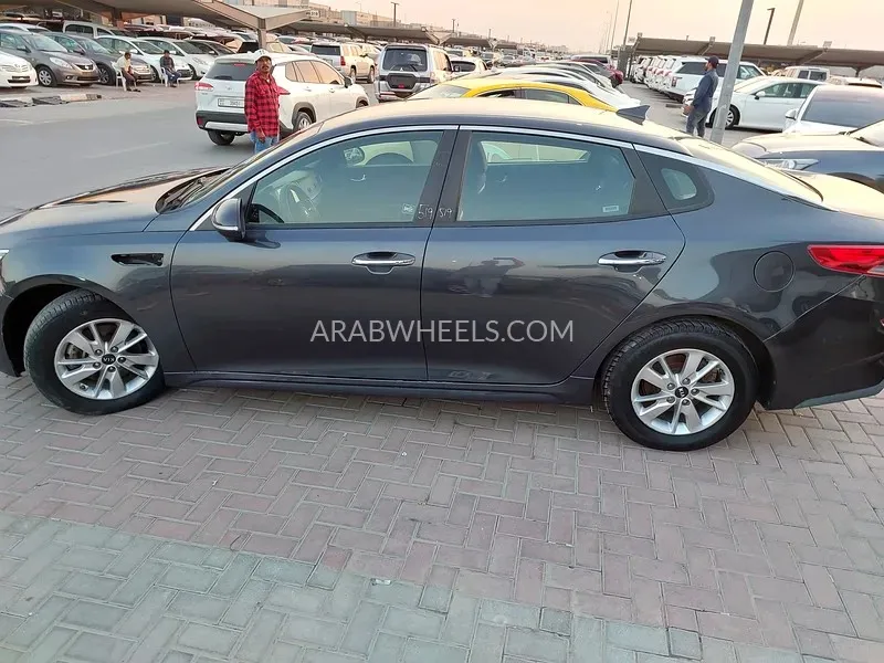 Kia Optima 2018 for Sale in Sharjah Image-9