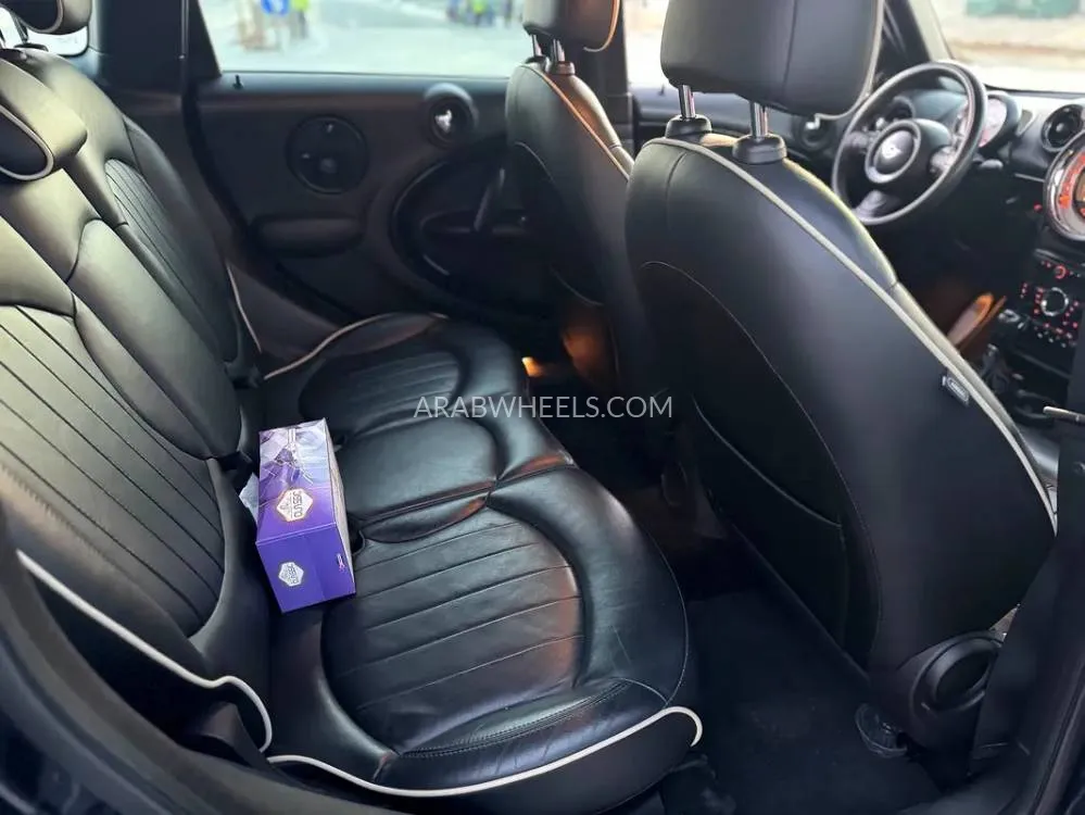 Mini Countryman 2014 for Sale in Sharjah Image-11