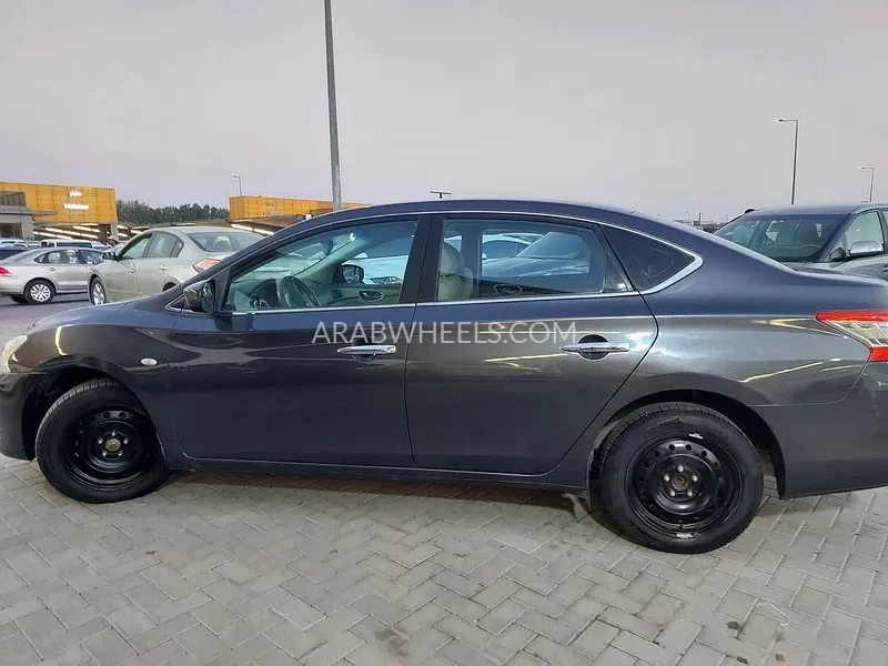 Nissan Sentra 2014 for Sale in Sharjah Image-14