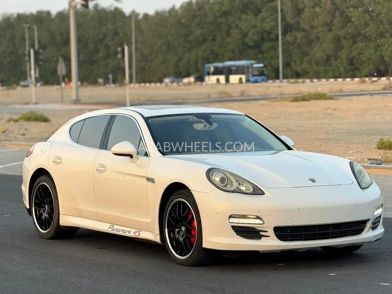 Porsche Panamera 2010 for Sale in Sharjah Image-12