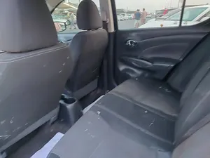 Nissan Versa SV 2019 for Sale