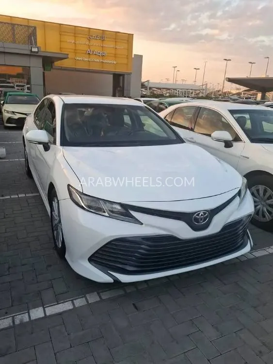 Toyota Camry 2018 for Sale in Sharjah Image-4