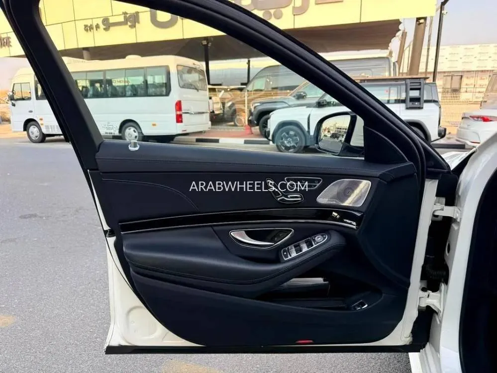 مرسيدس بنز CLS Class 2019 for Sale in دبي Image-14