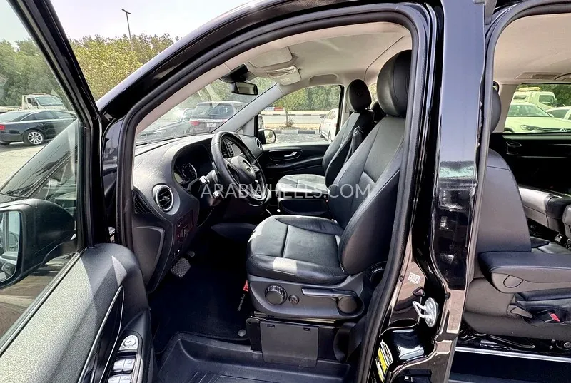 Mercedes Benz Vito 2020 for Sale in Sharjah Image-3