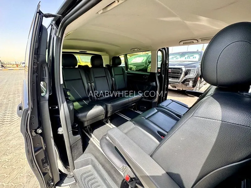 Mercedes Benz Vito 2020 for Sale in Sharjah Image-19