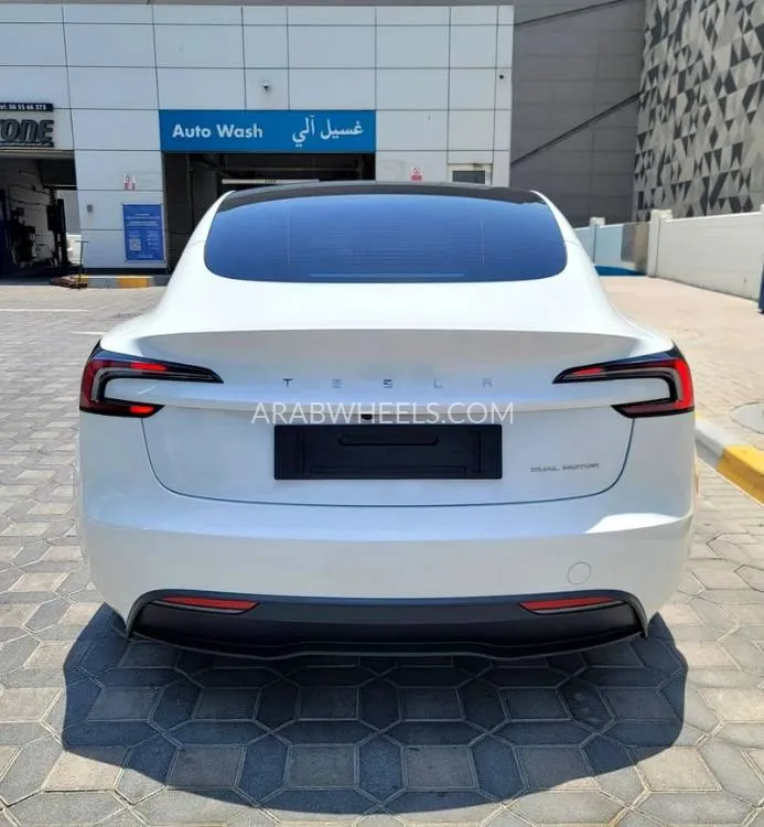 Tesla Model 3 2024 for Sale in Sharjah Image-3