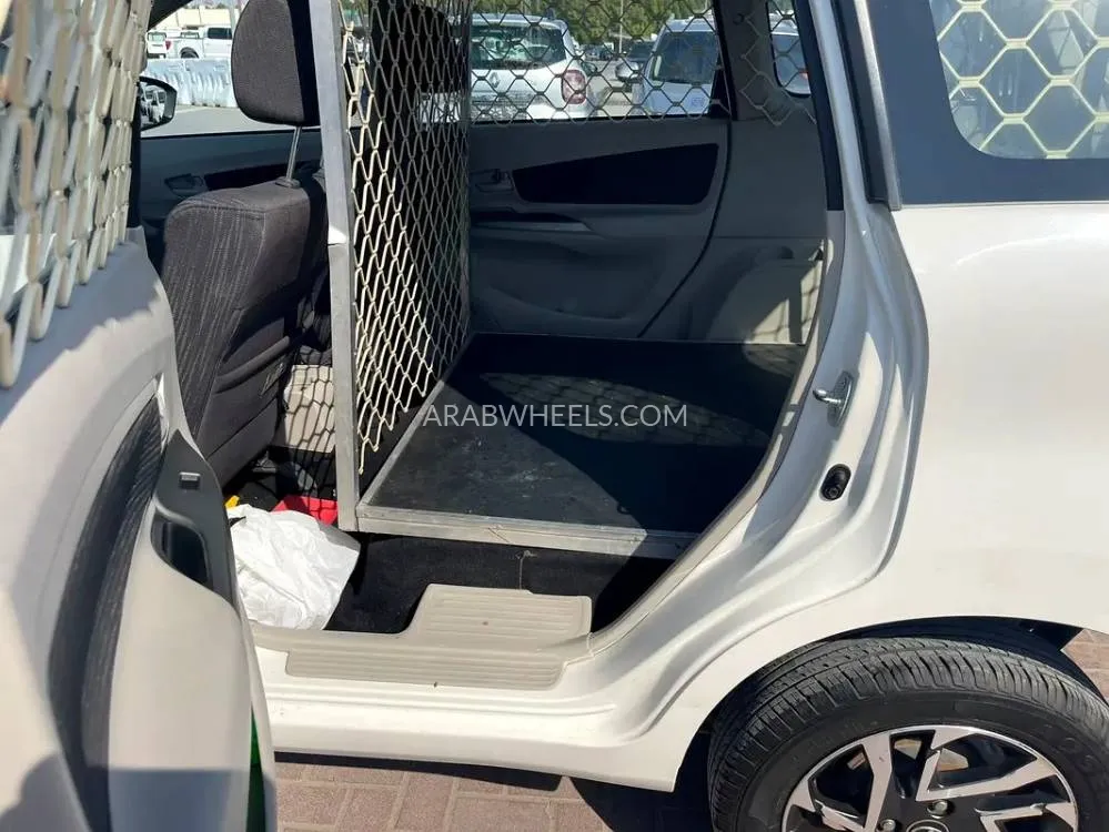 Toyota Avanza 2020 for Sale in Sharjah Image-3