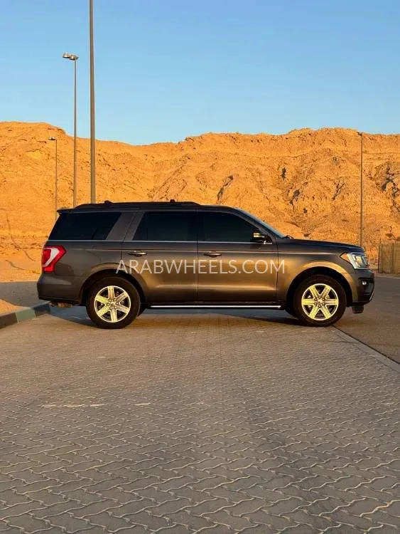 Ford Expedition 2018 for Sale in Abu Dhabi Image-9