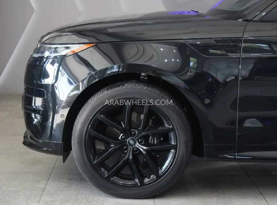 Land Rover Range Rover Sport 2023 for Sale in Dubai Image-4