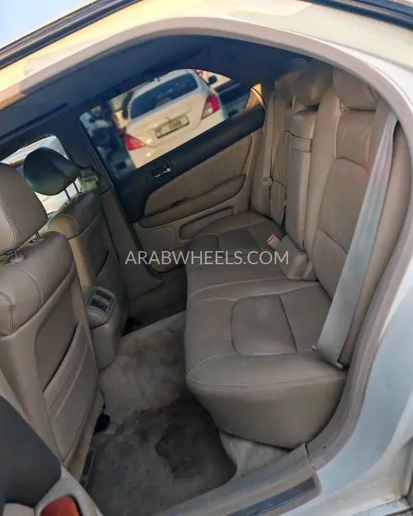 Lexus LS 1998 for Sale in Sharjah Image-18