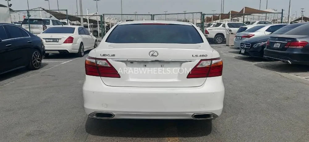 Lexus LS 2010 for Sale in Sharjah Image-9