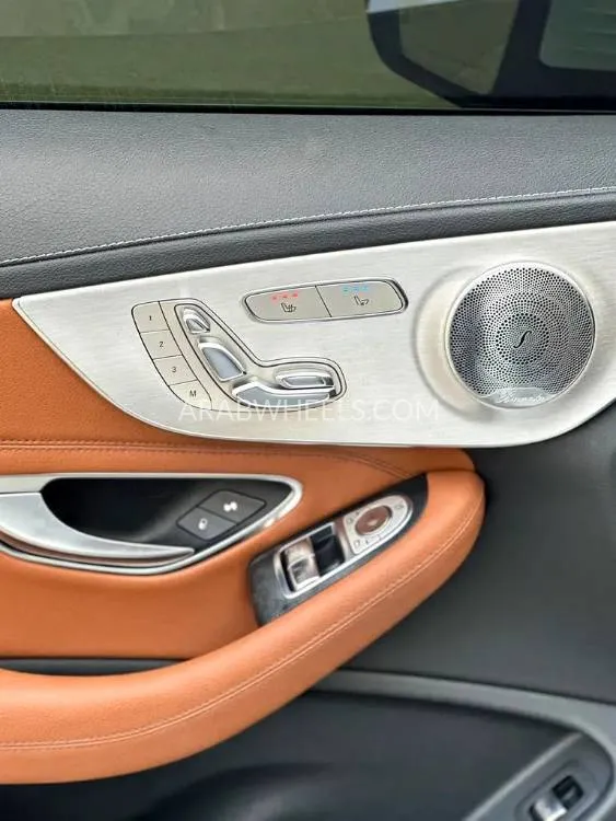 Mercedes Benz C Class 2017 for Sale in Abu Dhabi Image-2