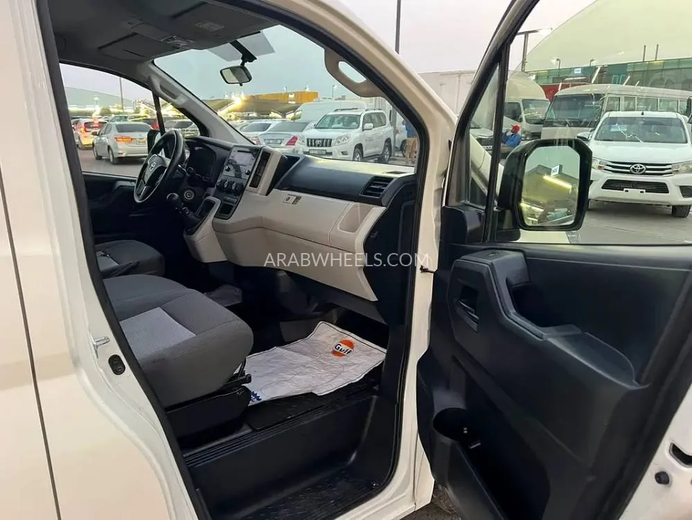 تويوتا هايس 2021 for Sale in الشارقة Image-12