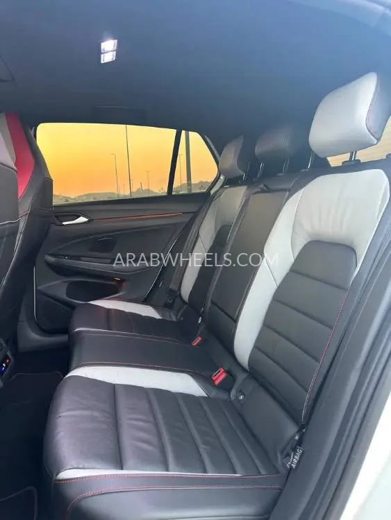 Volkswagen Golf GTI 2021 for Sale in Abu Dhabi Image-7