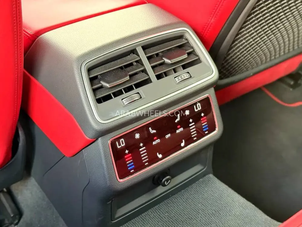 Audi RS 7 2021 for Sale in Dubai Image-14