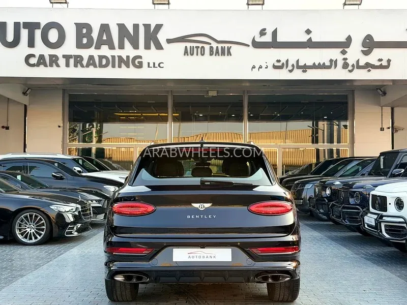 Bentley Bentayga 2021 for Sale in Dubai Image-11