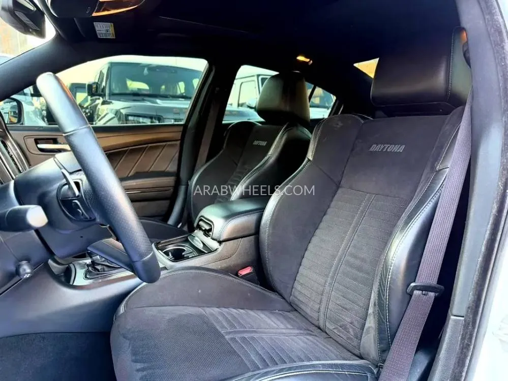 Dodge Charger 2023 for Sale in Dubai Image-9