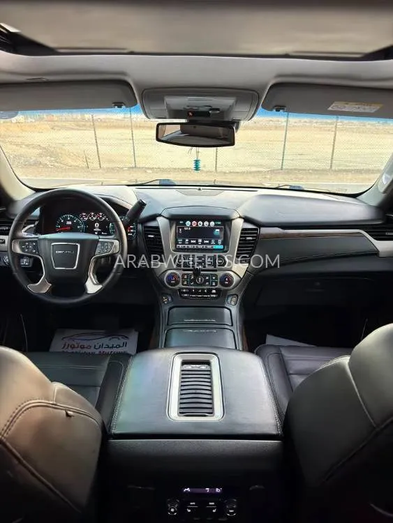GMC Yukon 2019 for Sale in Abu Dhabi Image-9